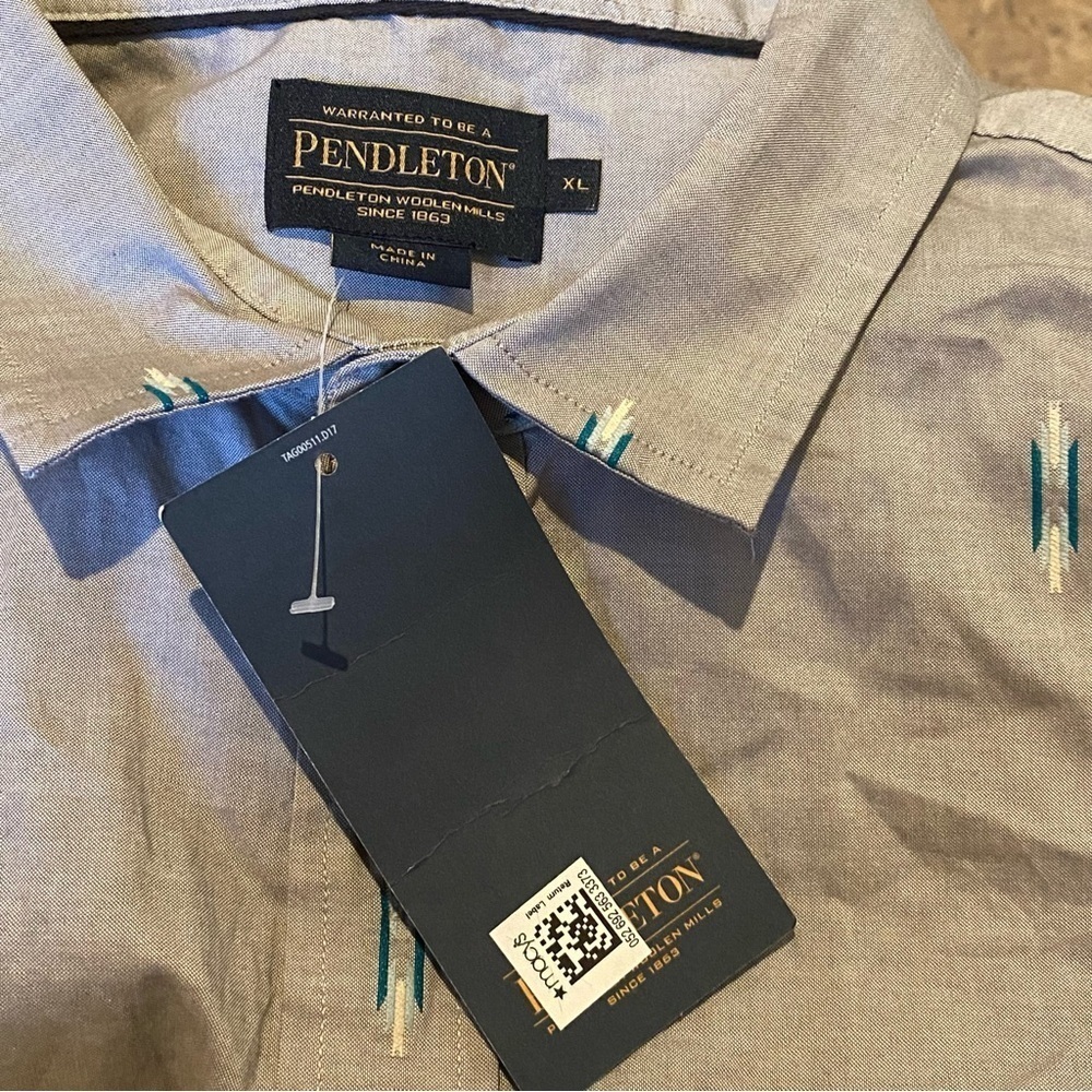 NWT~PENDLETON Men Light Gray Aztec Embroidery But… - image 6